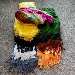 Wrap around Scarves 🧣